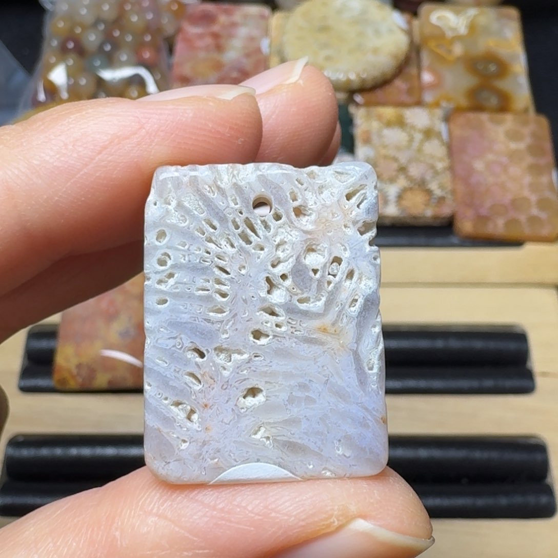 硅化玉灰紫 骨骼 龙骨纹未镶嵌