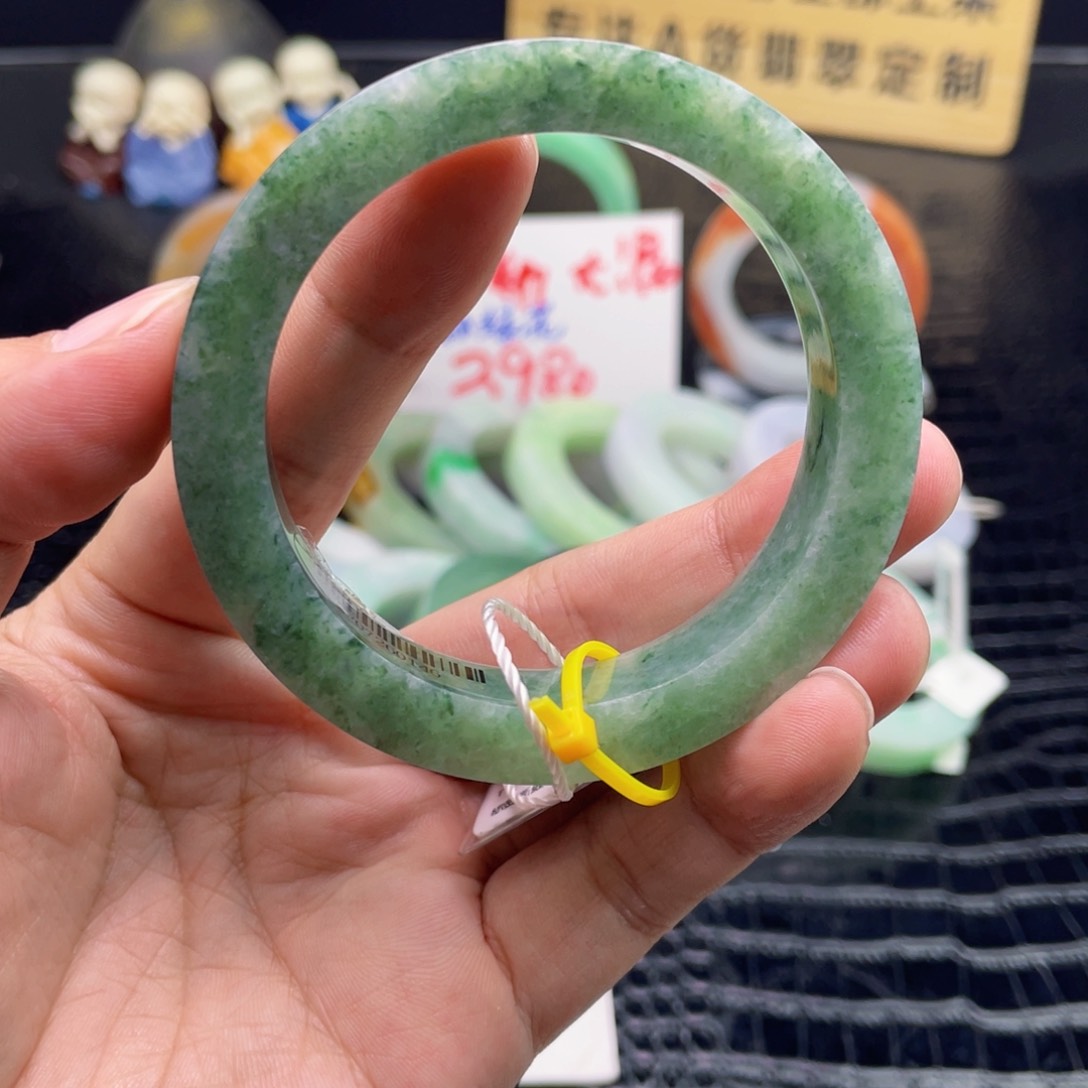 未镶嵌翡翠定制翡翠
