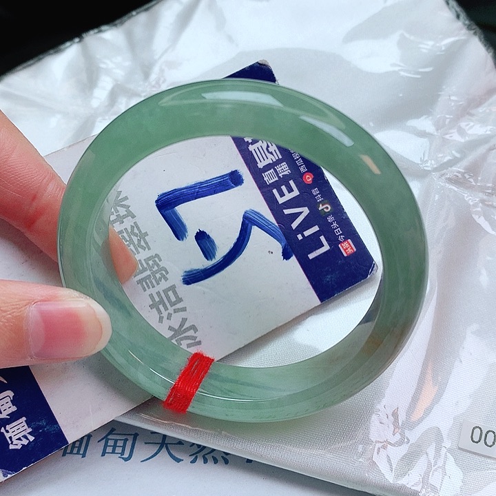 翡翠手镯未镶嵌缅甸天然a货翡翠手镯