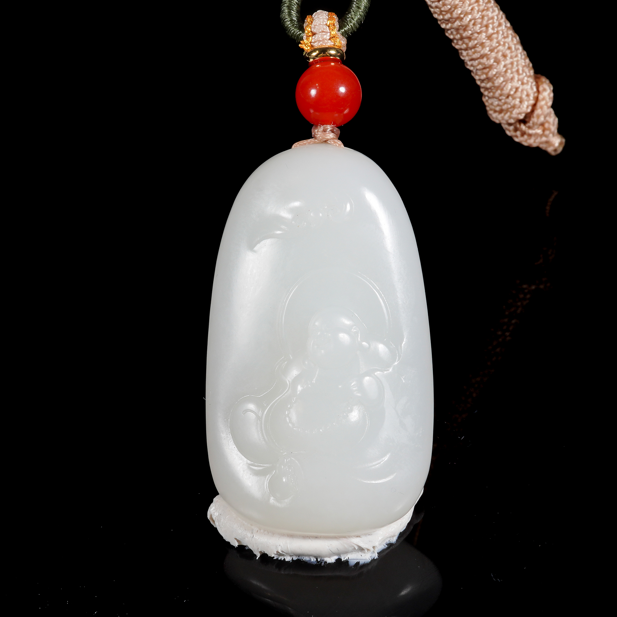 LOT.023和田羊脂白玉人物吊坠/X3822