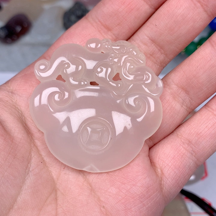 玛瑙/玉髓颈饰未镶嵌阳*