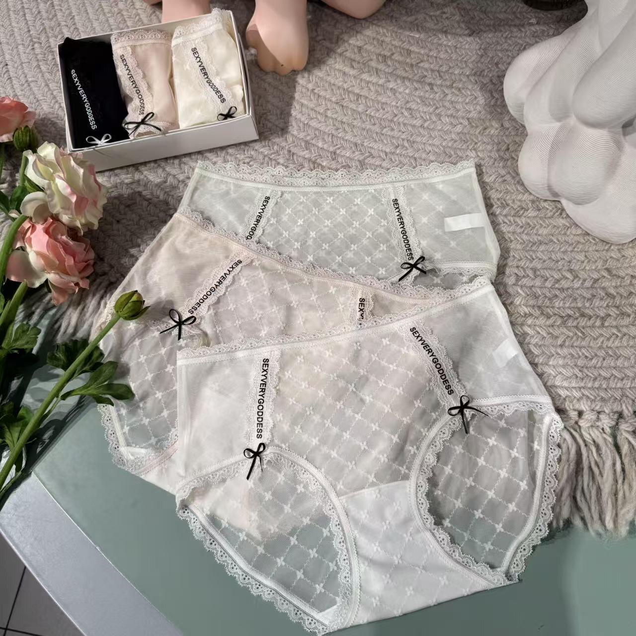 甄珠 夏季轻薄中腰亲肤舒适女士三角内裤短裤3条装 