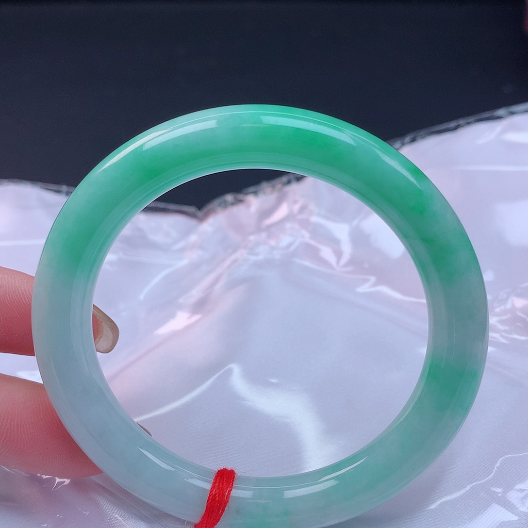 【闪购商品】未镶嵌手镯翡翠55+