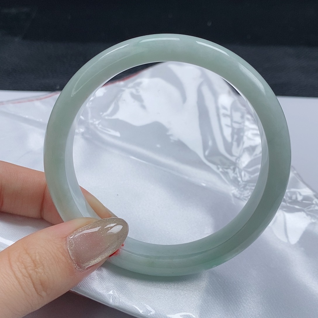 【闪购商品】翡翠手镯未镶嵌430号