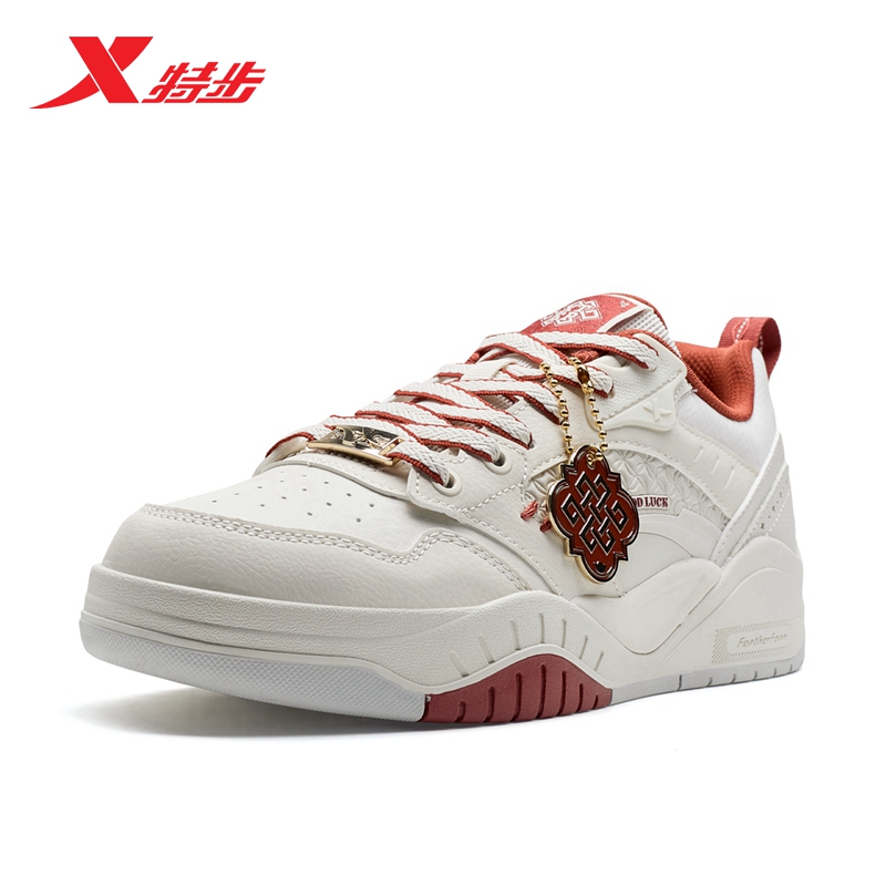 XTEP/特步春季低帮时尚百搭【CNY新年款】女街头板鞋974118310082