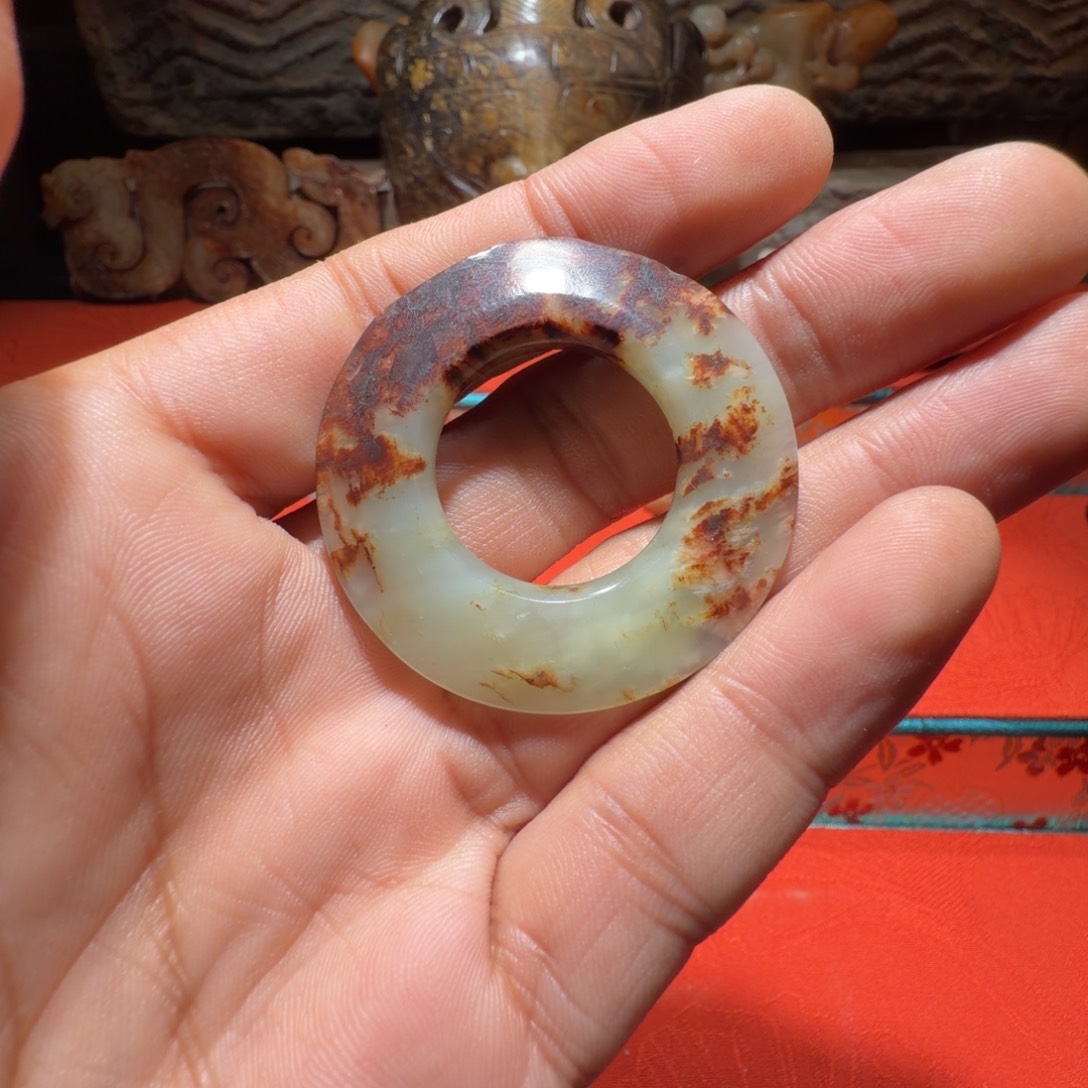 依***古和田玉（糖玉）未镶嵌颈饰