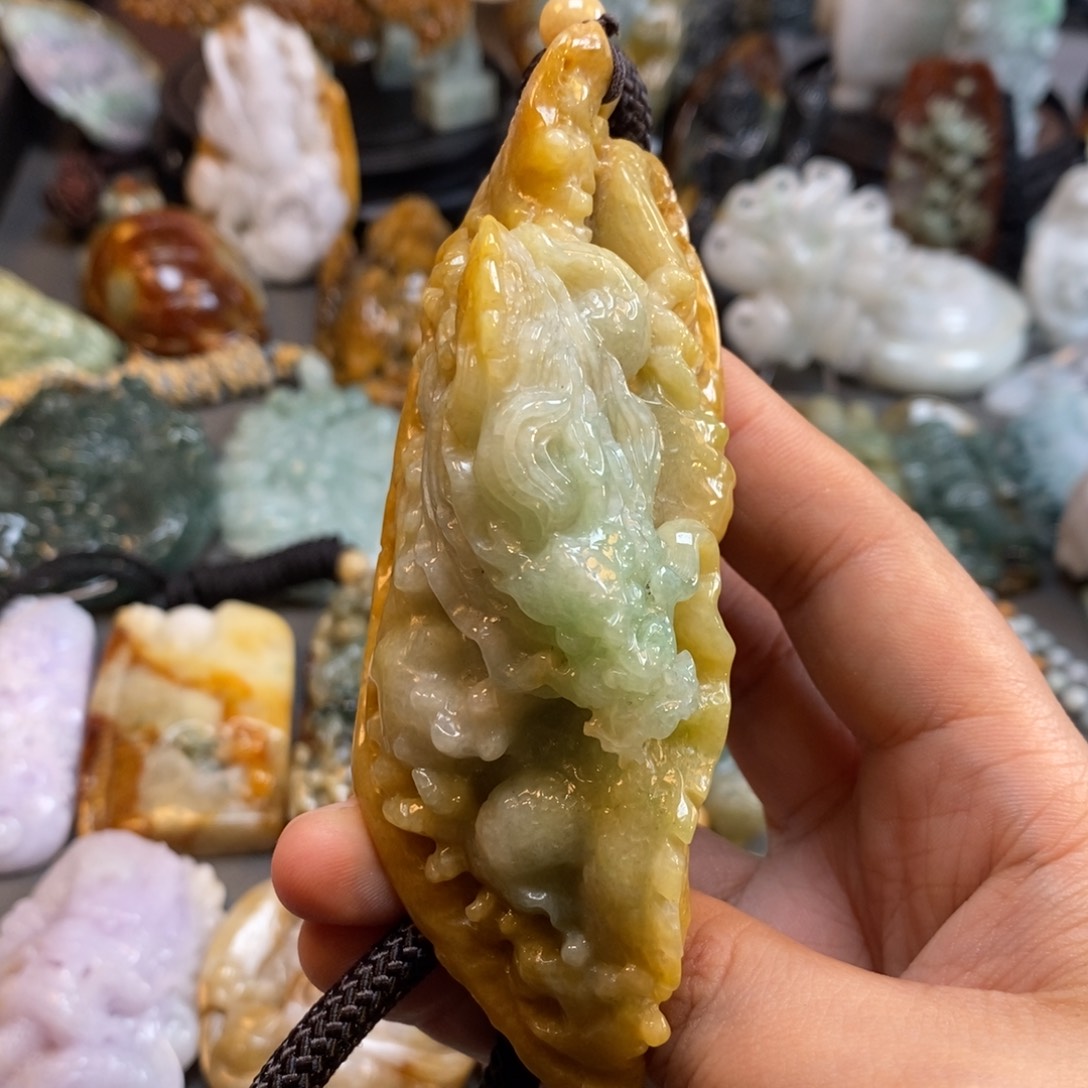 翡翠颈饰未镶嵌特色53