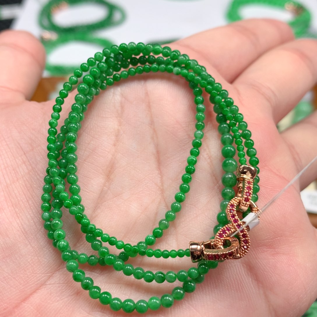 翡翠手链未镶嵌翡翠