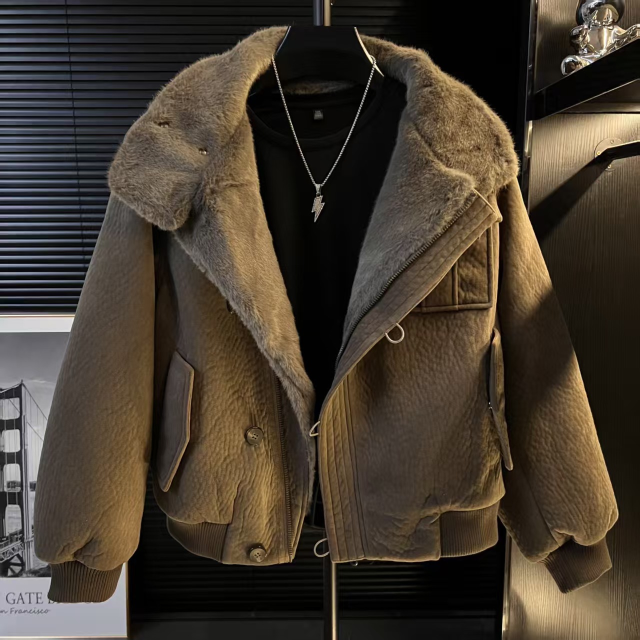 H-韩系冬季休闲保暖夹克加绒加厚翻领设计款