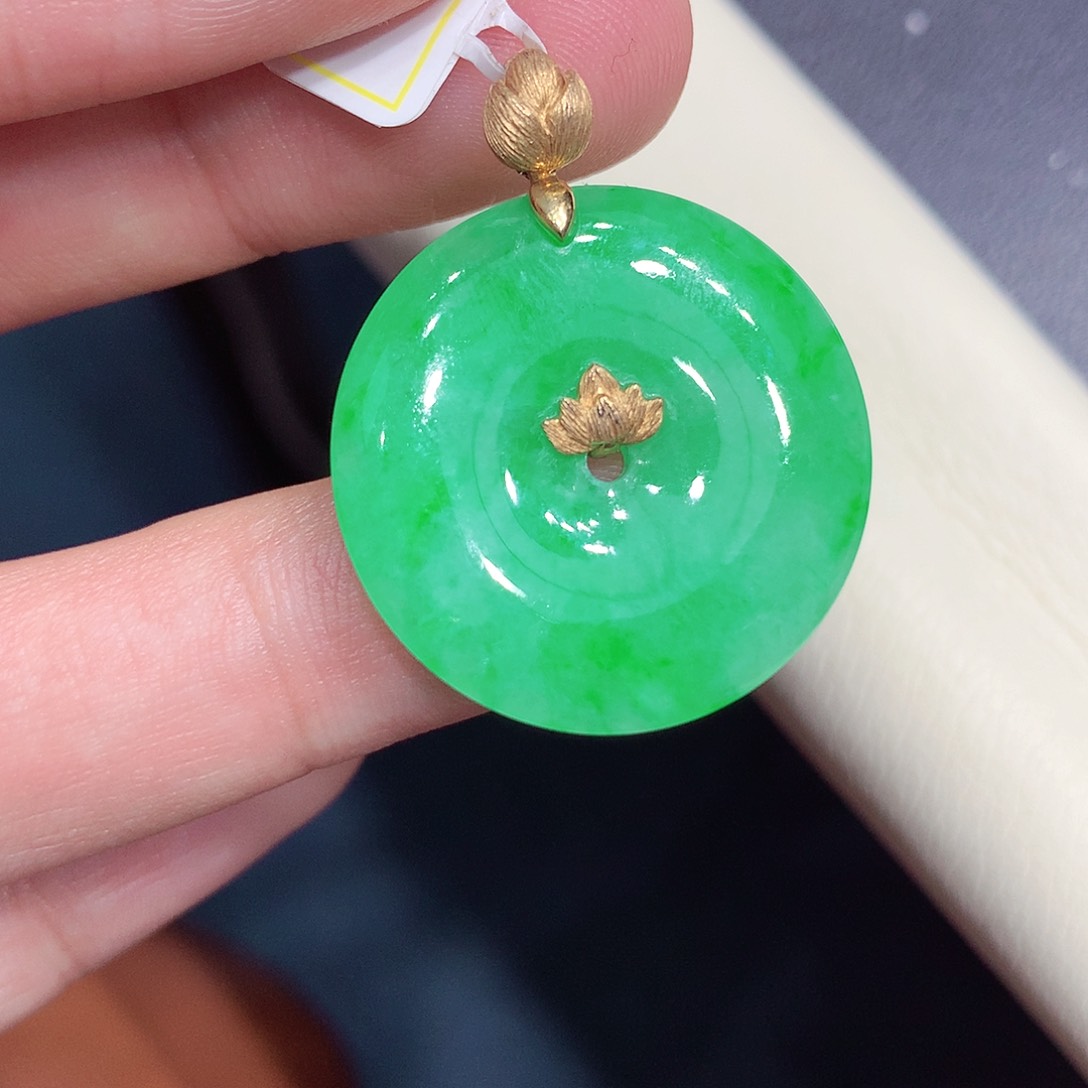 翡翠18K金镶嵌吊坠(不含链)