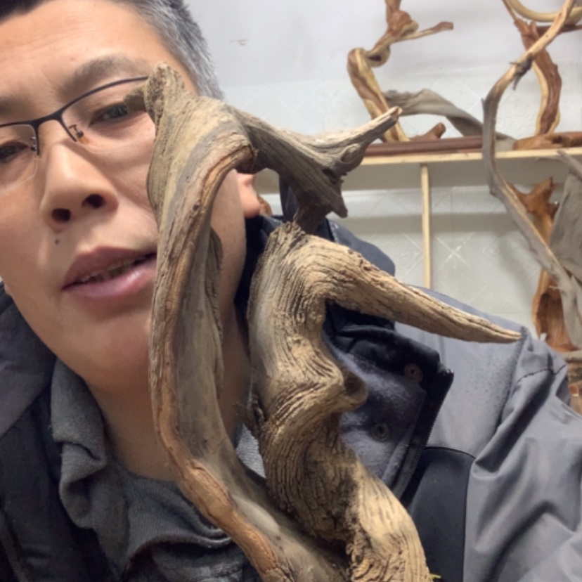 【闪购商品】闻**香崖壁陡峭险峻