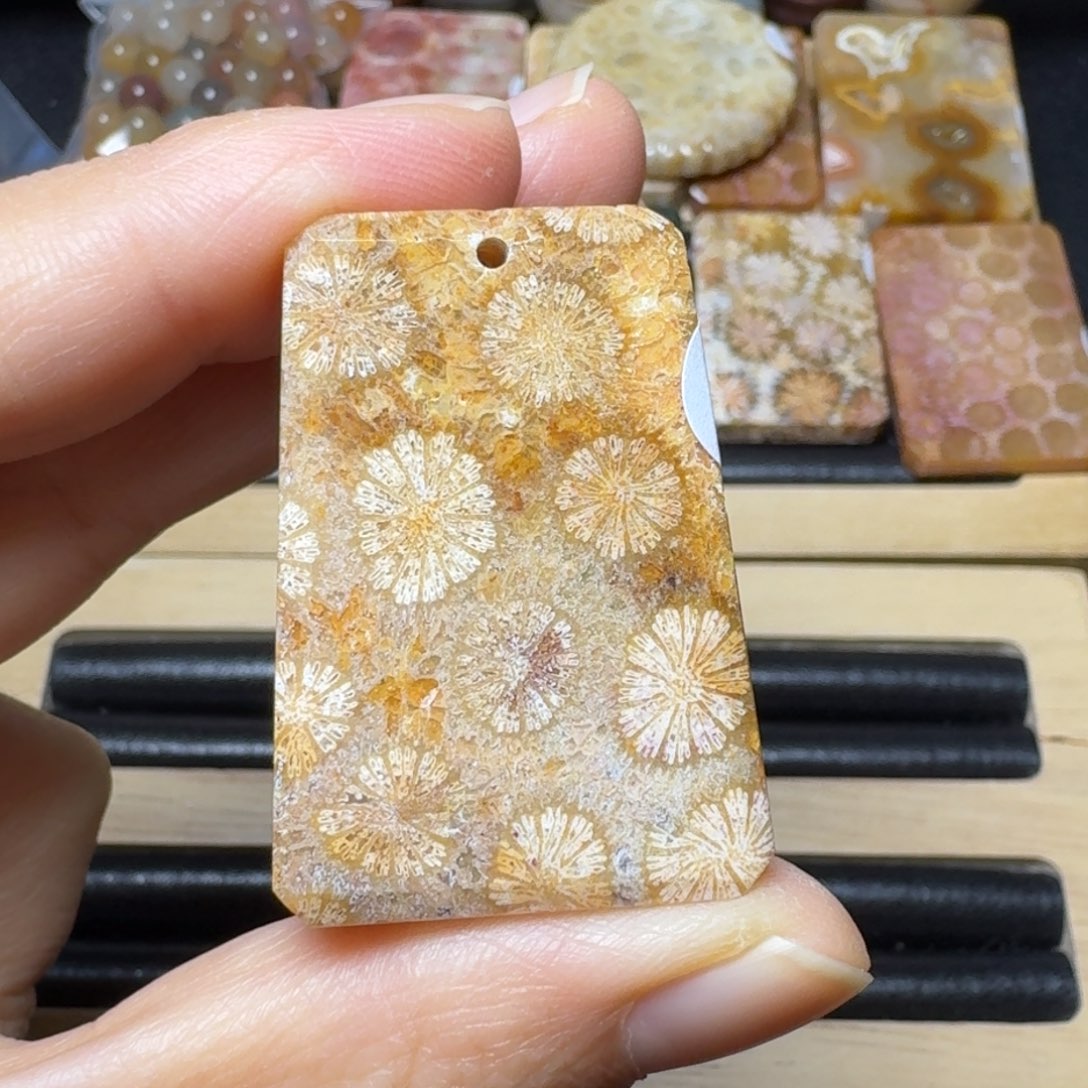 硅化玉皮大花未镶嵌