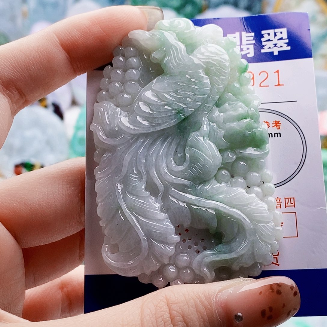 吊坠(不含链)未镶嵌翡翠