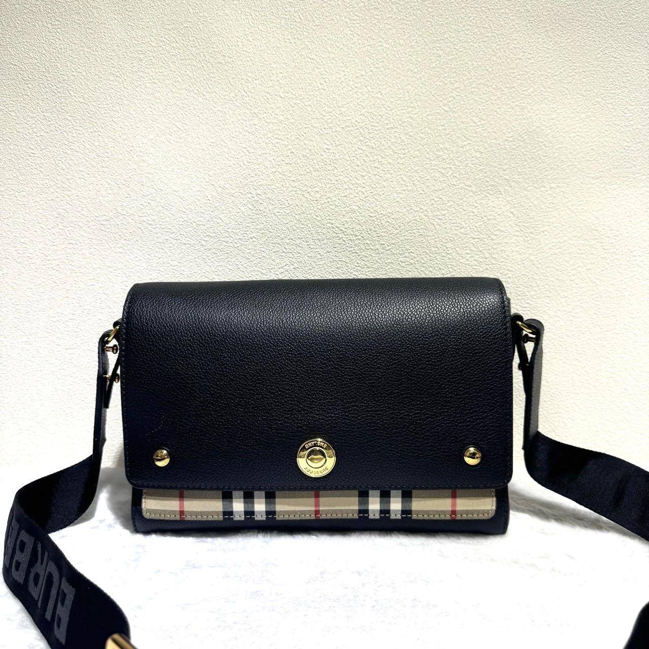 95新 BURBERRY/博柏利 胖虎安安/博柏利/95新/公价0/箱包/130053