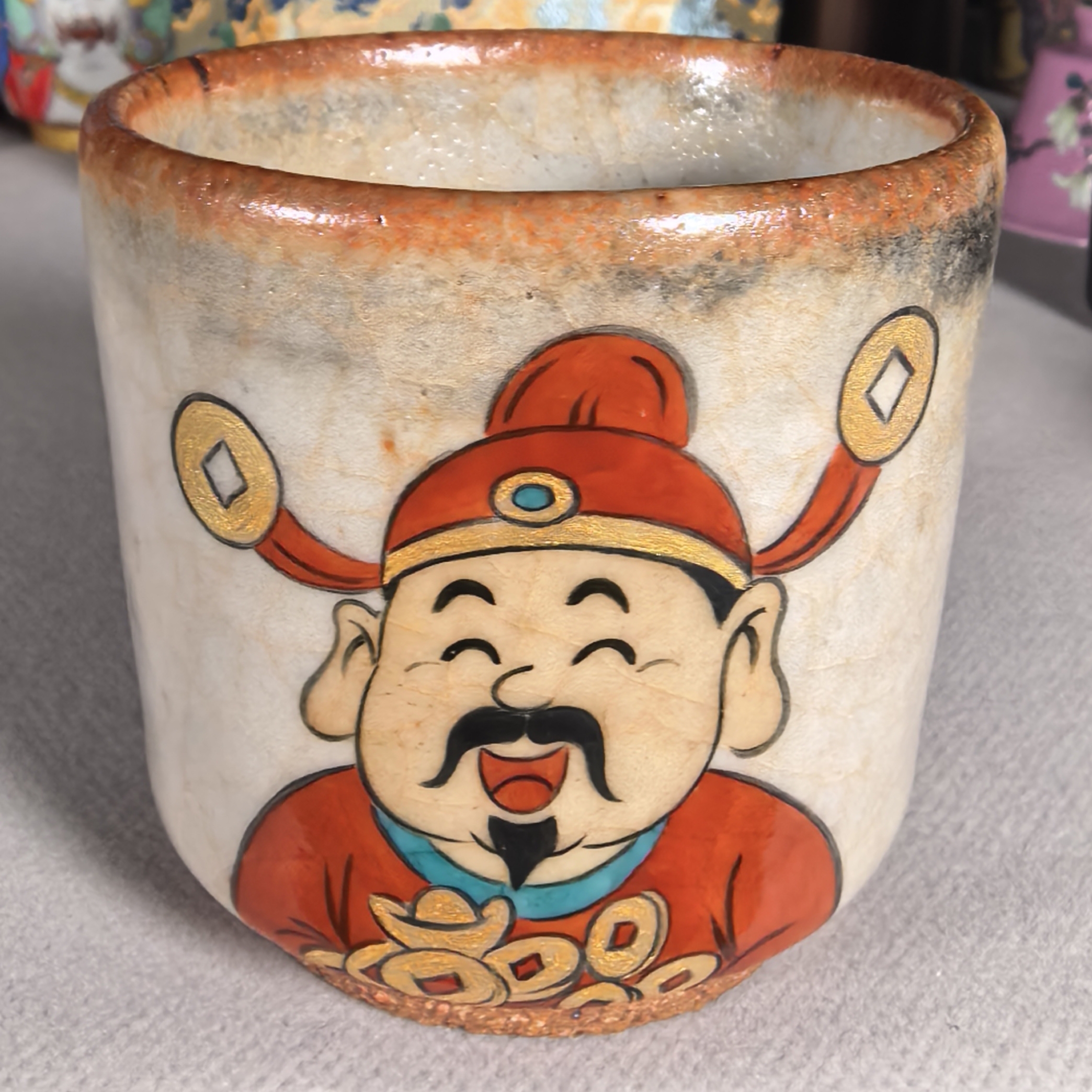 景德镇手绘可爱财神主人杯（匣钵土志野柴烧）