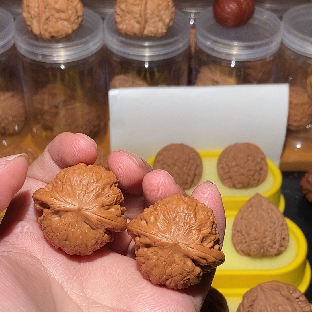 文玩核桃吊坠38铁锤妹妹