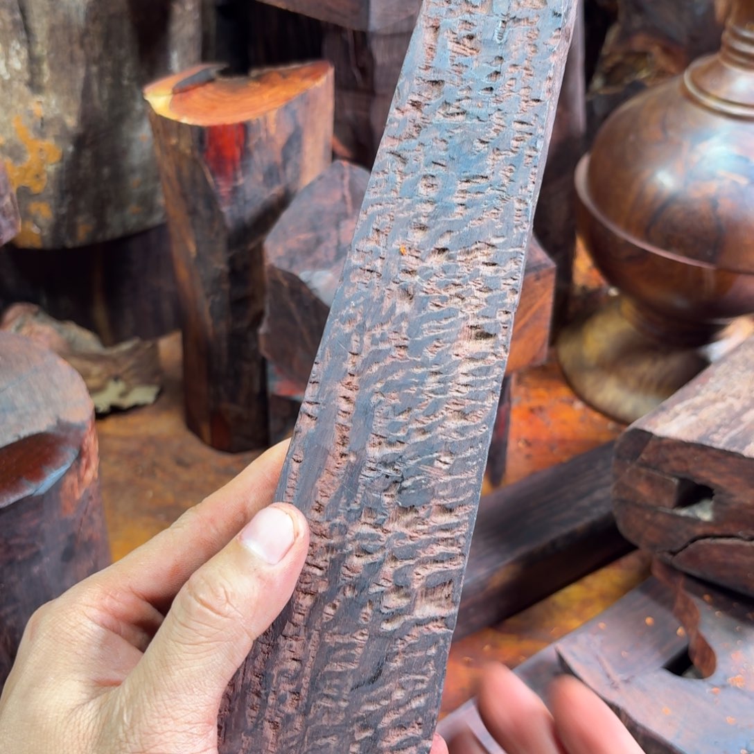 M***j檀香紫檀（小叶紫檀）