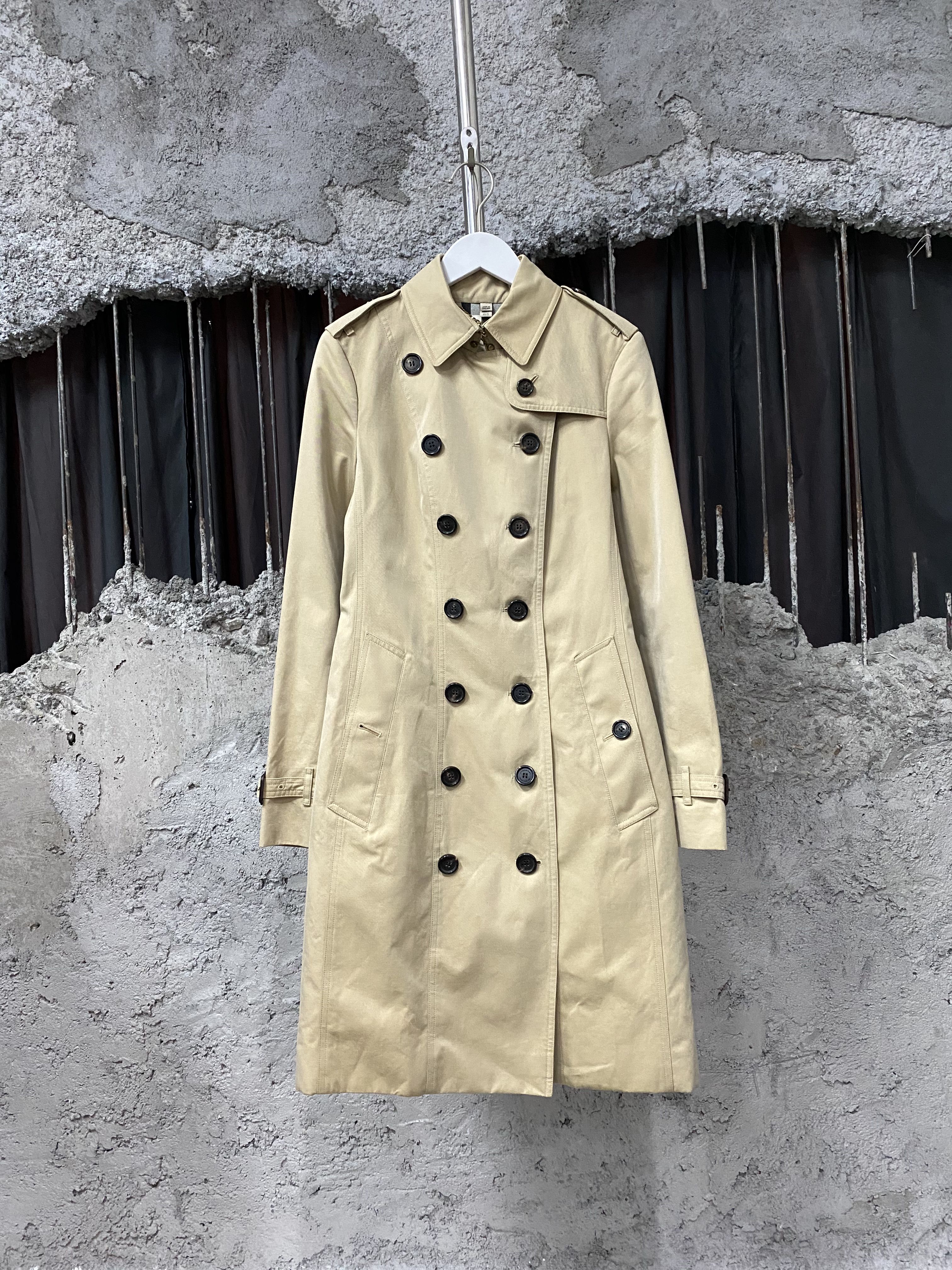 99新 BURBERRY/博柏利 风衣/uk6码 个性潮流时尚休闲百搭气质长款