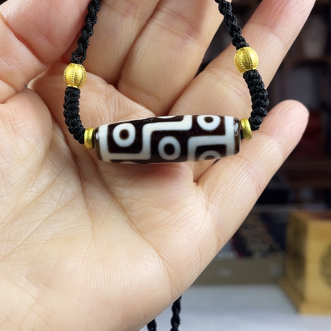 玛瑙/玉髓合金颈饰行运