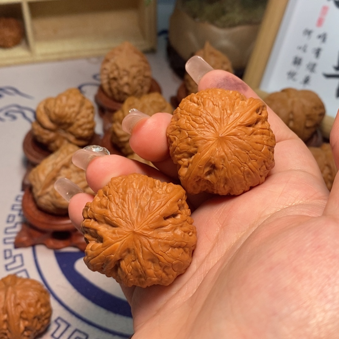 文玩核桃吊坠铁锤妹妹边40