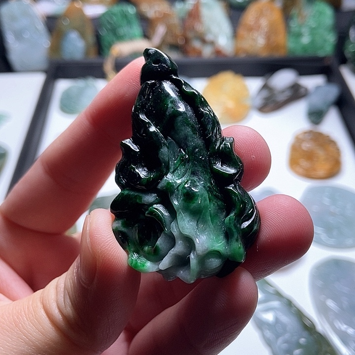 翡翠未镶嵌颈饰翡翠a货