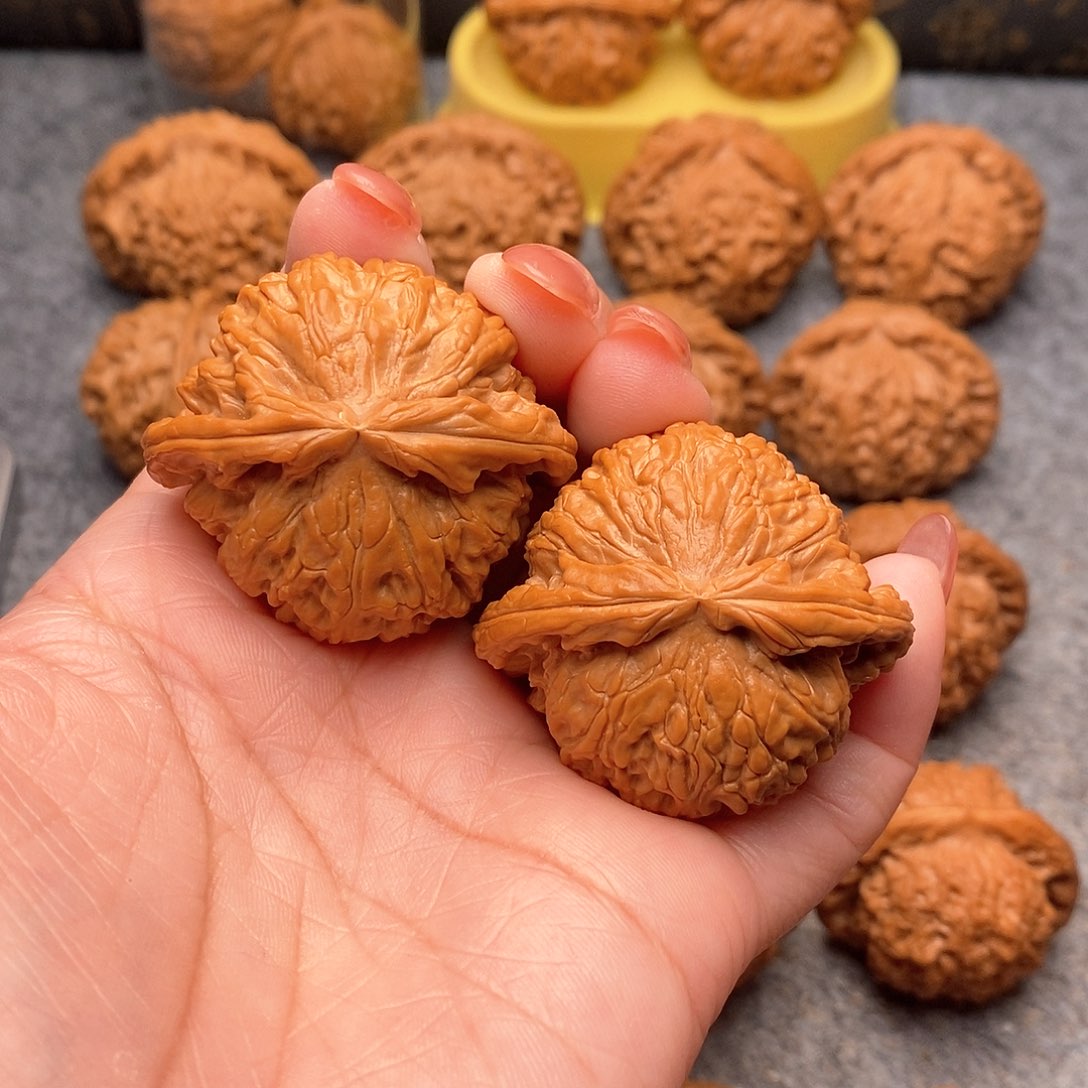 文玩核桃把件精品白狮子44全品