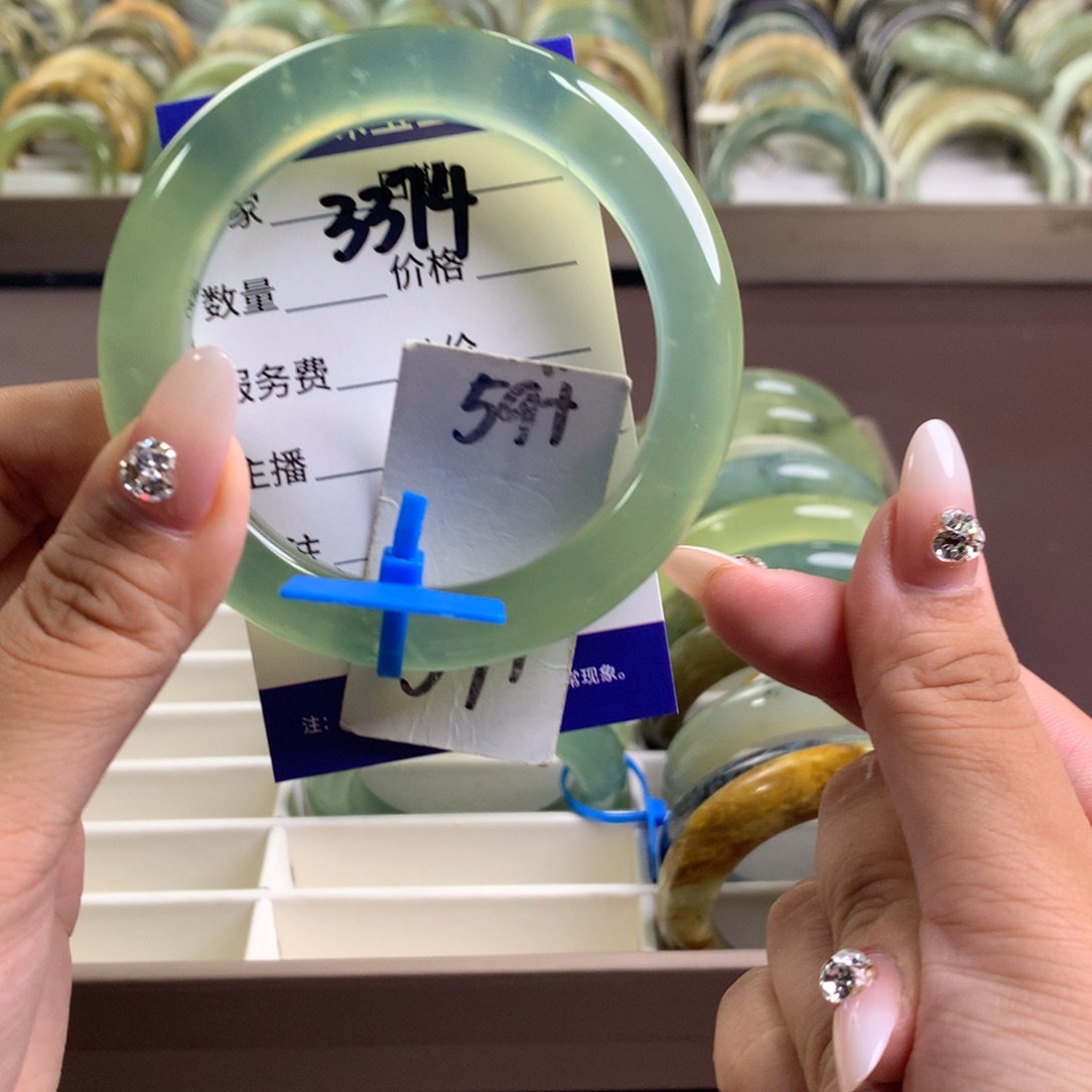 蛇纹石玉未镶嵌手镯3374