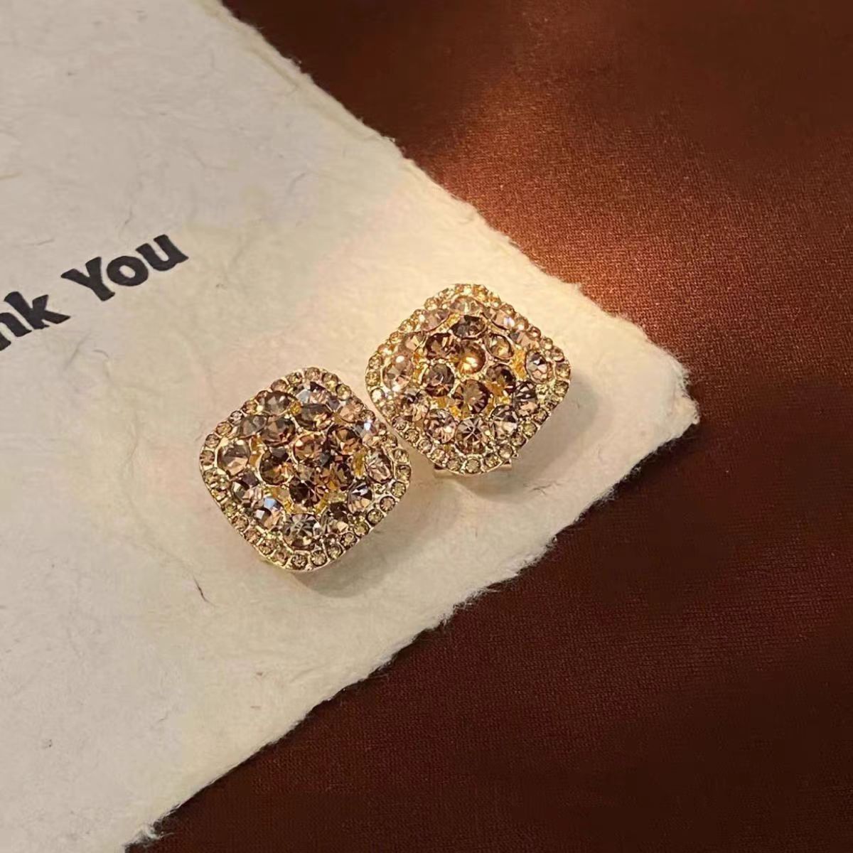 铜合金耳饰 【N9】2025爆款气质轻奢百搭简约精致网红设计师耳环