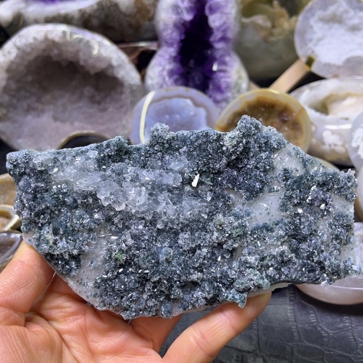未镶嵌珠宝半成品水晶原矿绿晶
