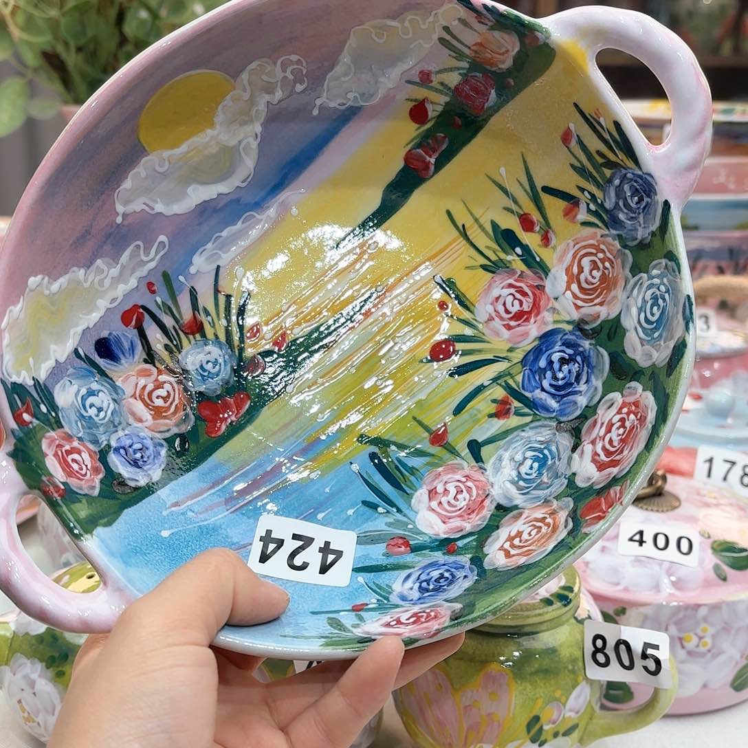 瓷片bggtyyuujjjhgjbyuyin