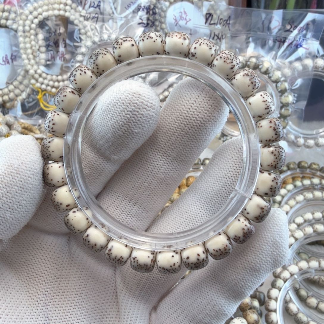 星月菩提手串杨****9/8河豚