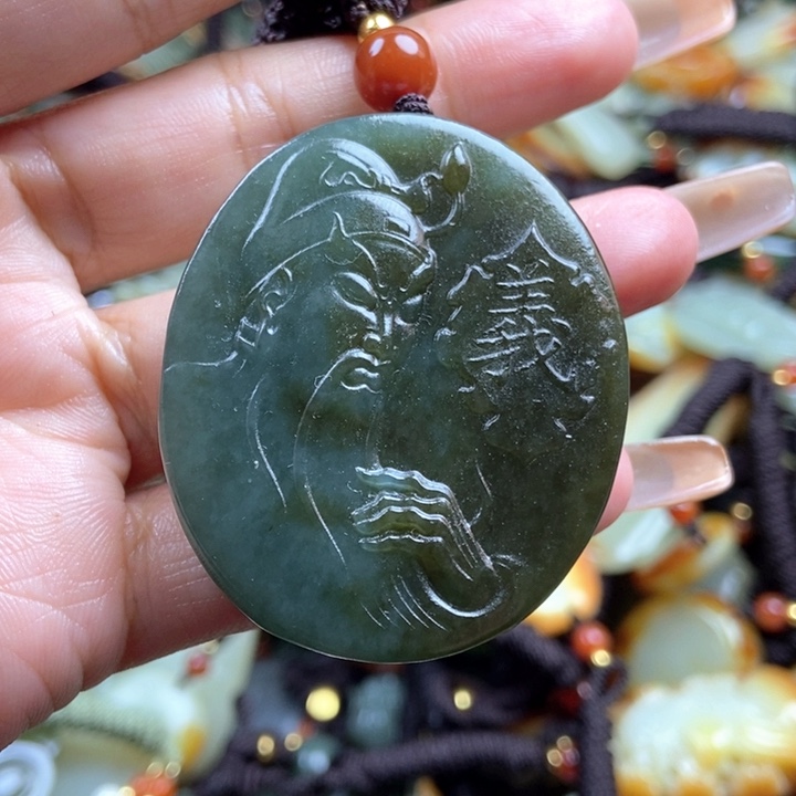 和田玉颈饰未镶嵌