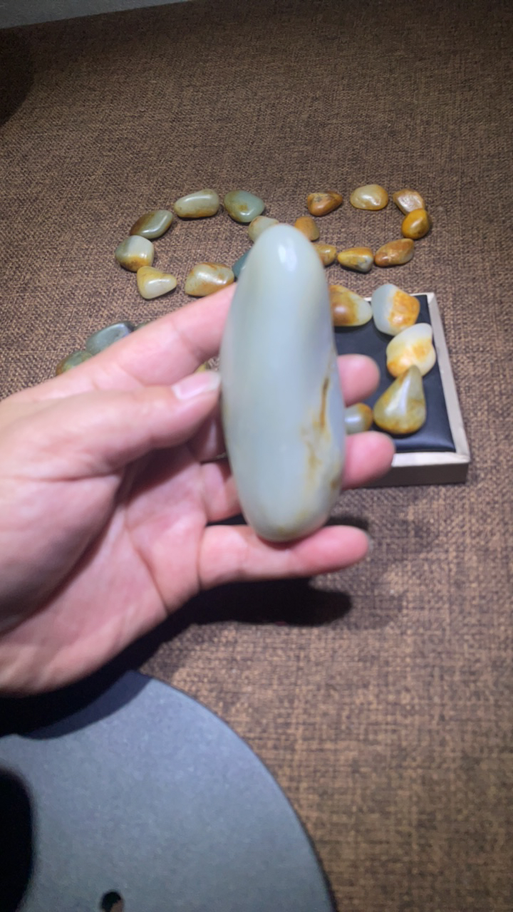 和田玉河道料吊坠