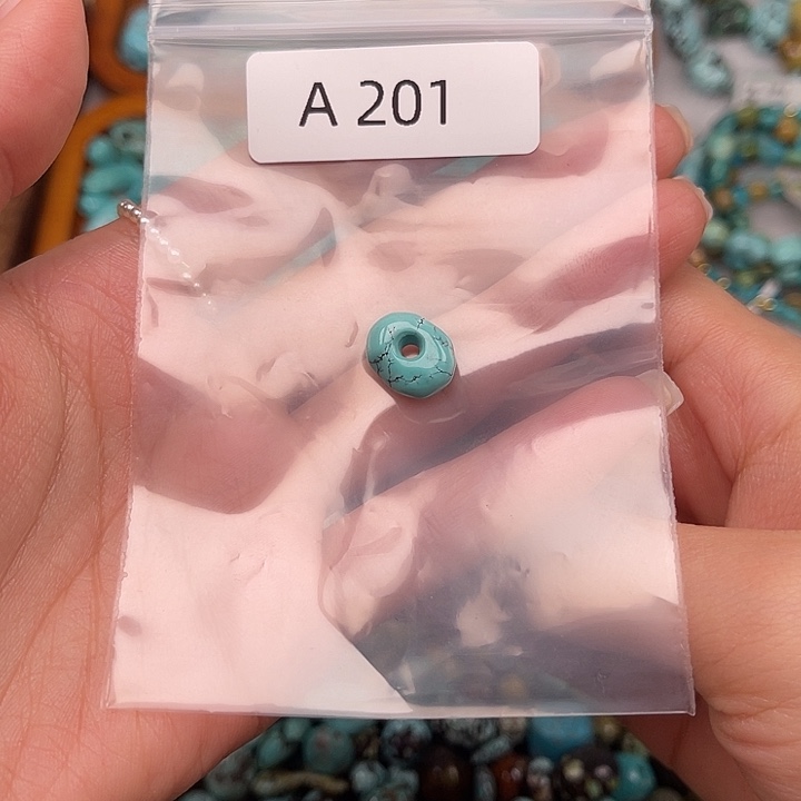 绿松石合金颈饰扣子