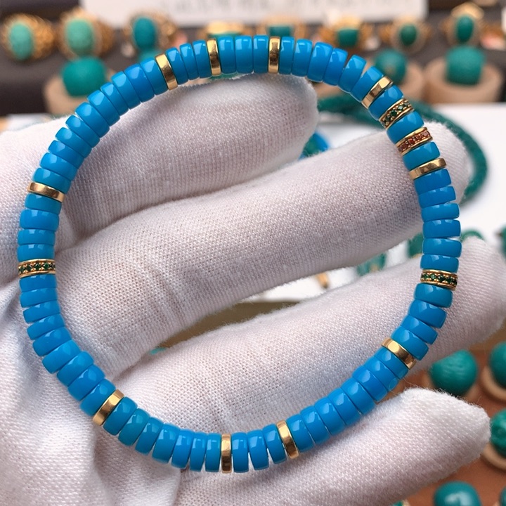 绿松石车挂18K金镶嵌