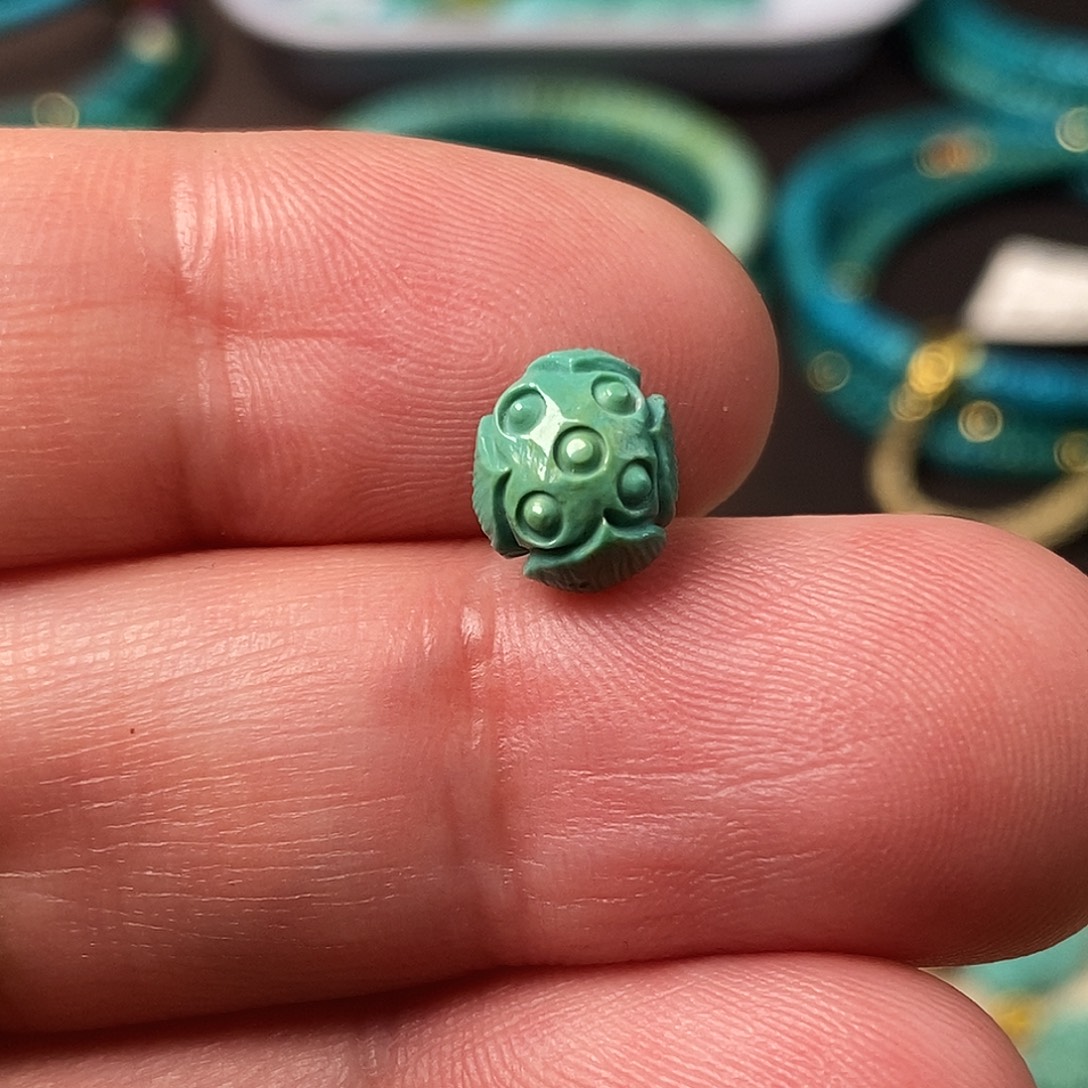 南红玛瑙未镶嵌珠宝奇石