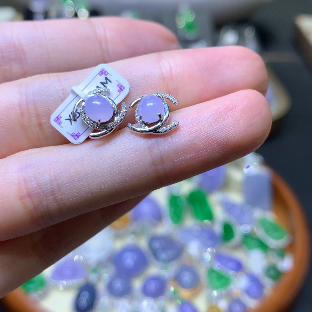 【闪购商品】翡翠颈饰18K金镶嵌翡翠吊坠项链