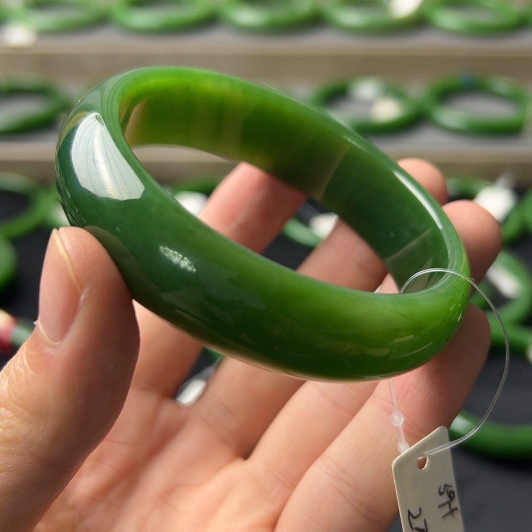 和田玉（碧玉）手镯未镶嵌