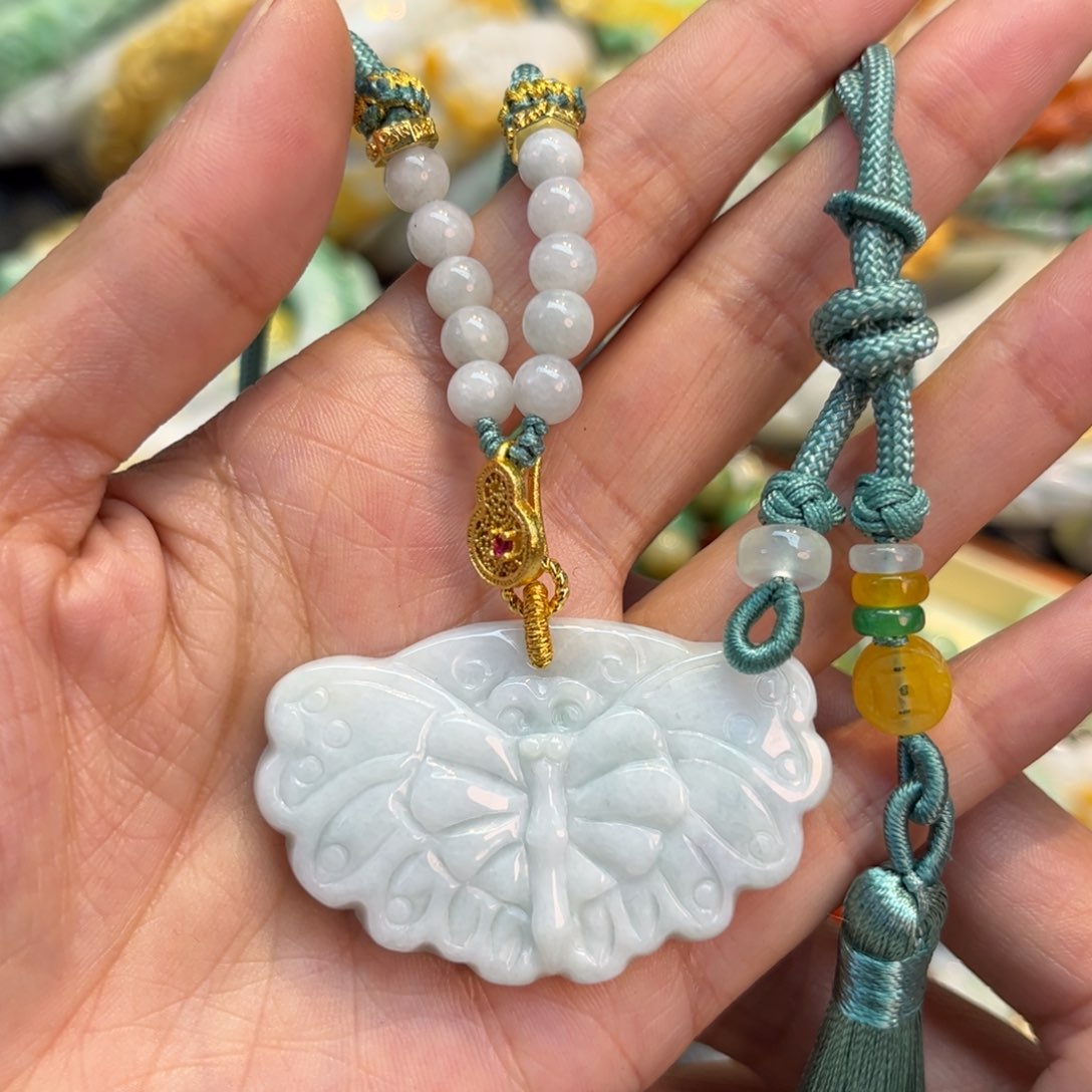 翡翠颈饰未镶嵌待编款