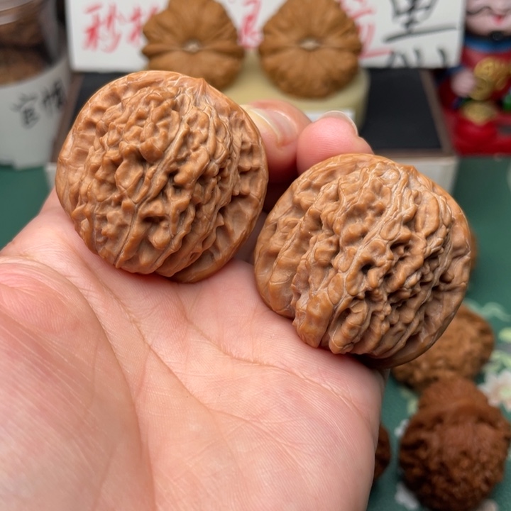 【闪购商品】文玩核桃吊坠40楼子