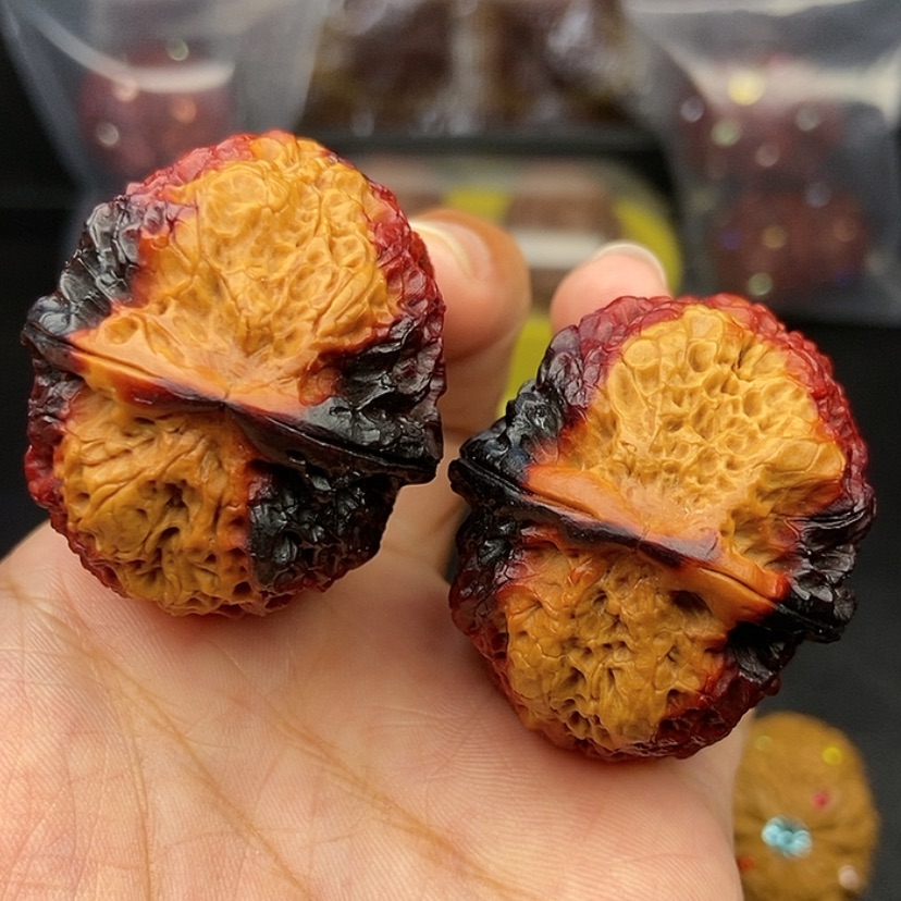 【闪购商品】把件文玩核桃40尺铁绣球53.8克