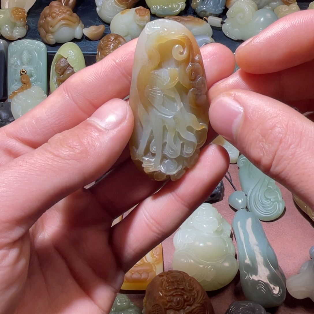 和田玉未镶嵌挂件