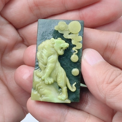 独山玉颈饰未镶嵌A****.