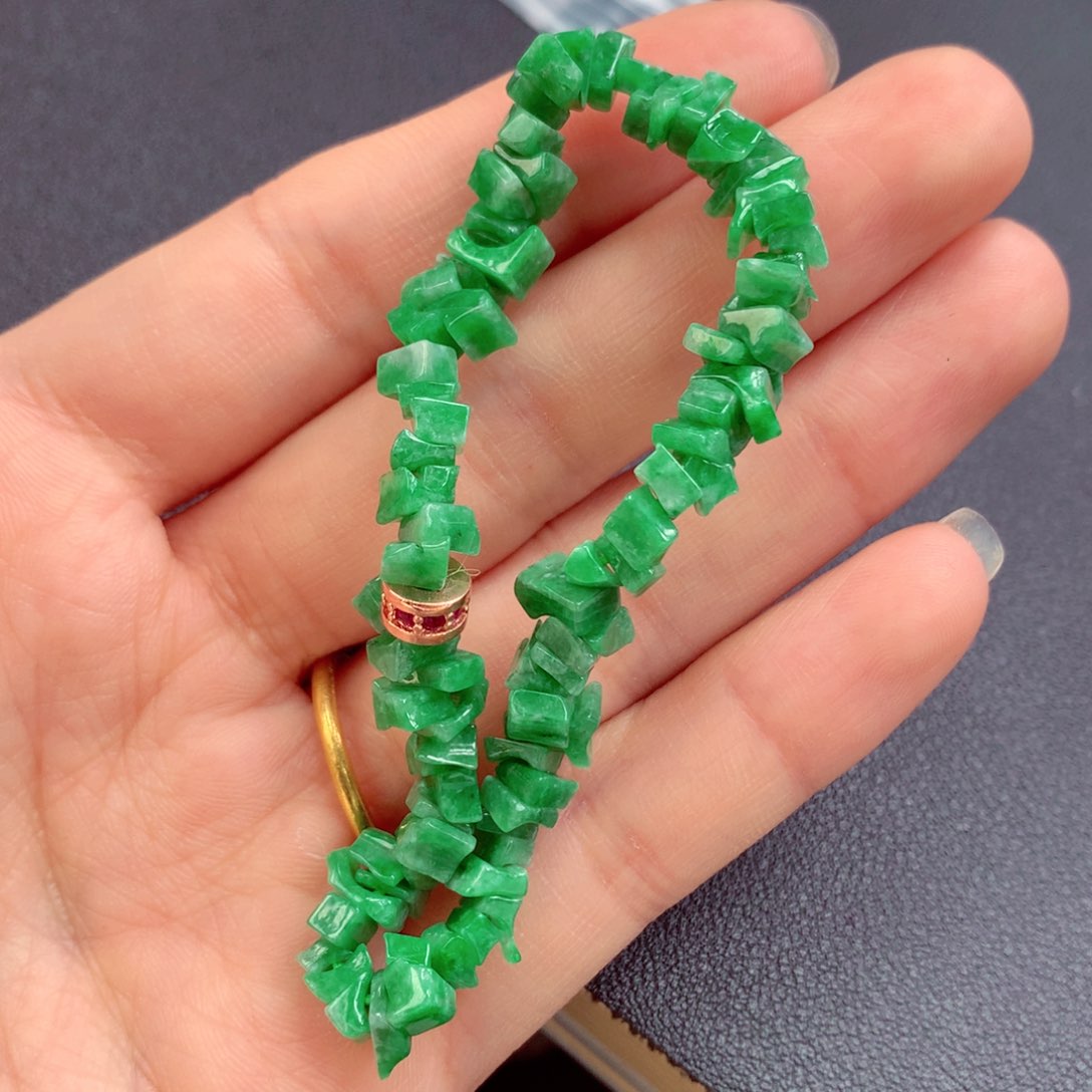 翡翠手镯未镶嵌?****?缅甸翡翠