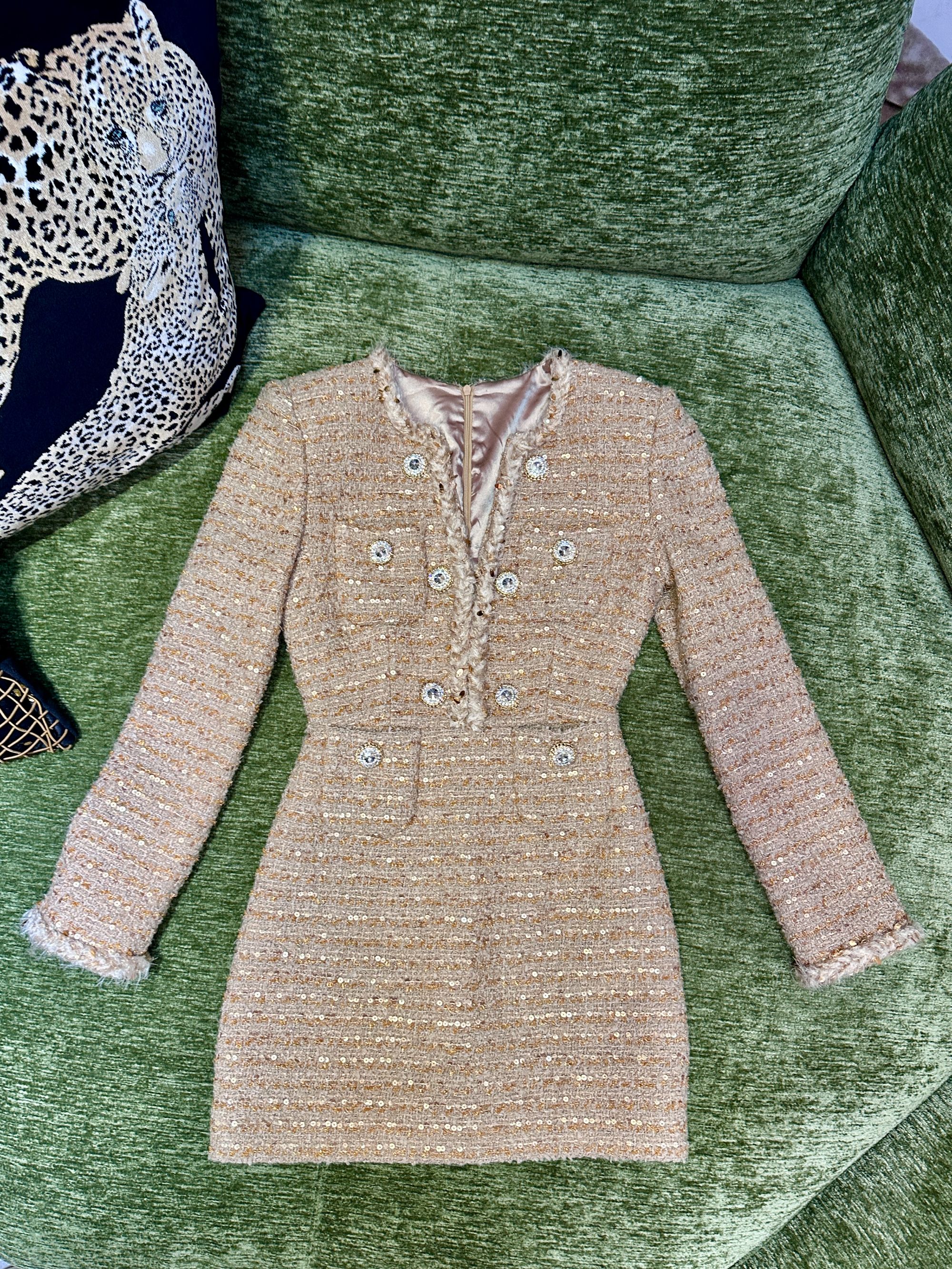 秋季碎花连衣裙不规则裙斜肩圆领春季针织超短裙裙子