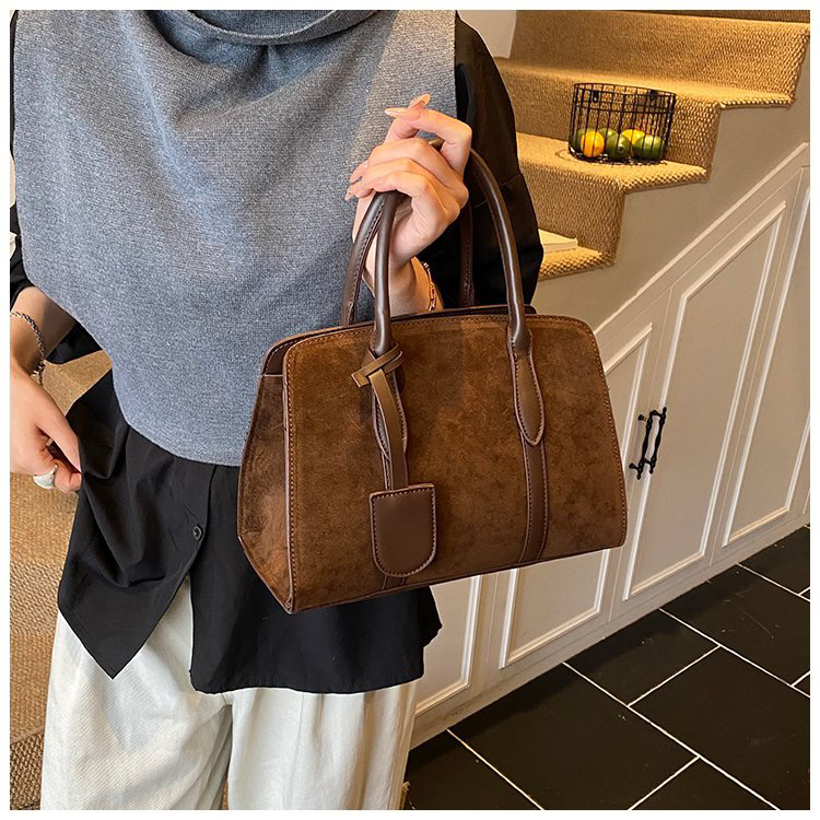 链条斜跨包青双根秋季公文包撞色单肩包手提包欧美百搭休闲小众