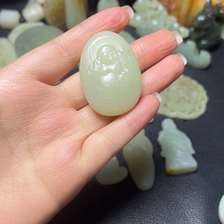 和田玉未镶嵌颈饰