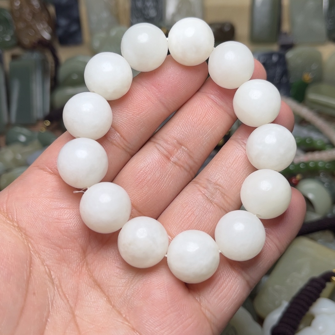 和田玉颈饰未镶嵌直径16 结构大