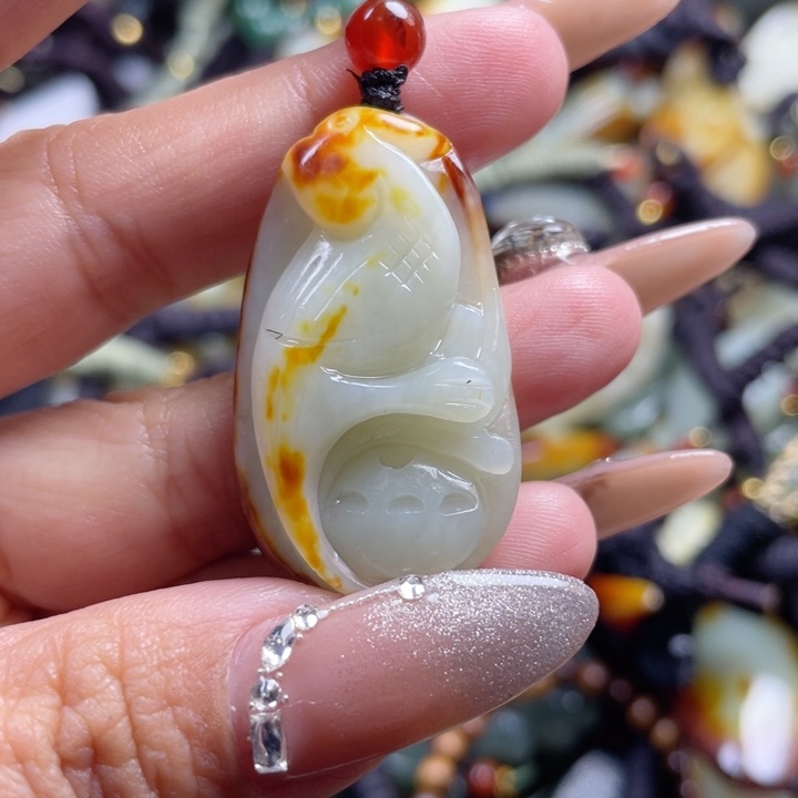 和田玉颈饰未镶嵌