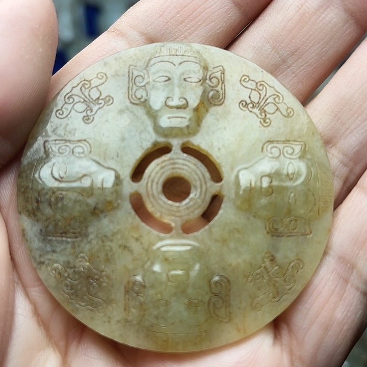 和田玉（青白玉）未镶嵌颈饰